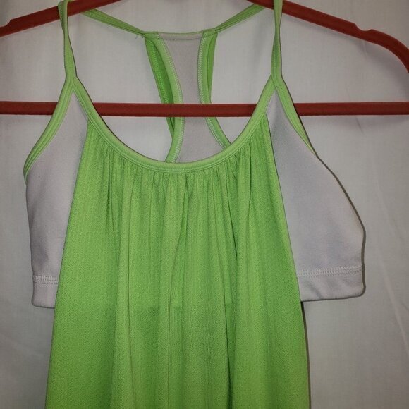 Lululemon No Limits Workout Exercises Top Women's Size 6 Green Off-White Pre-own - Picture 4 of 5